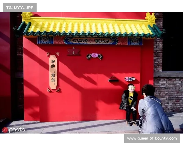 沈阳故宫联名羽毛球拍亮相 文创产品销售额突破百万 沈阳故宫联名羽毛球拍亮相 文创产品销售额突破百万